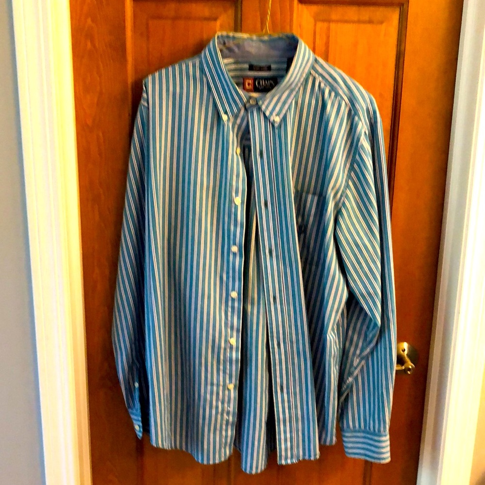 Men’s Chaps casual dress shirt